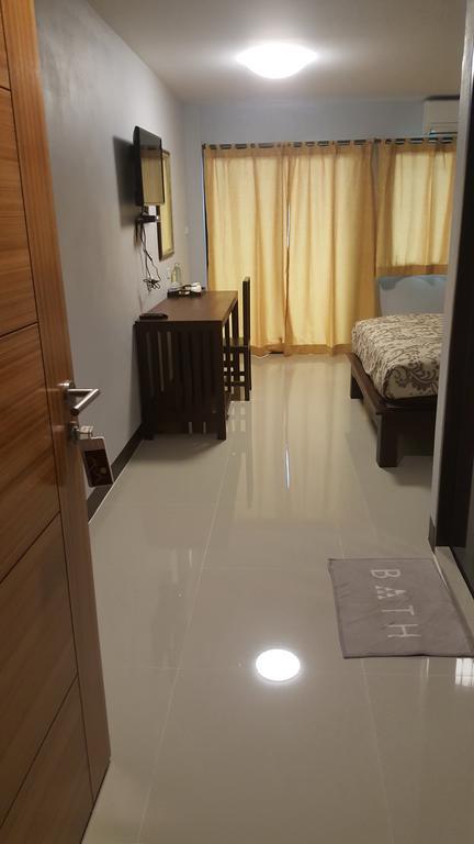 Queen Room with Balcony